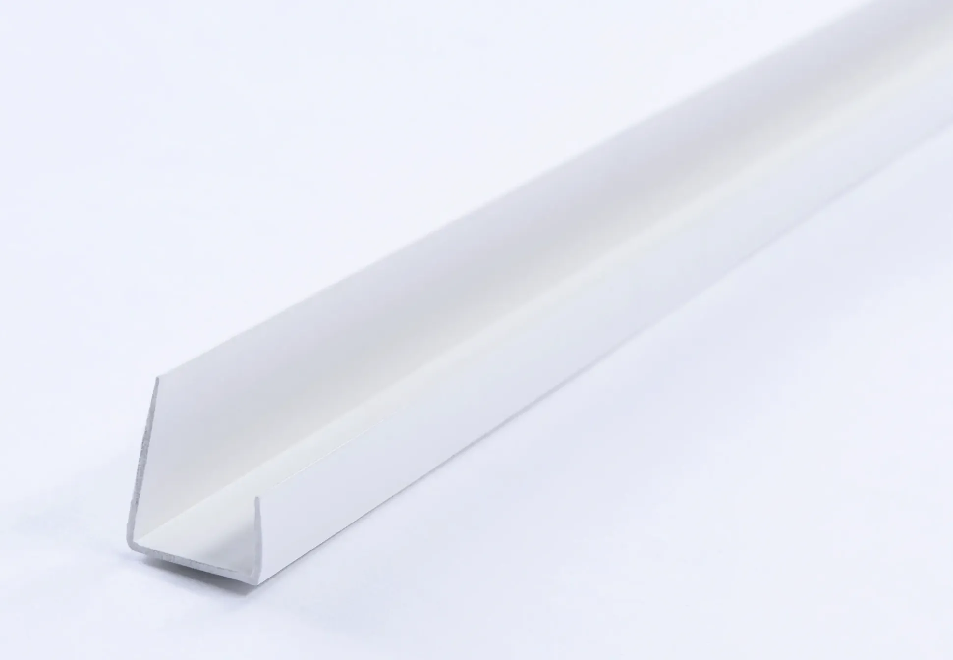 Baukom Einfassprofil 250 cm lang, 12,5 mm, PVC