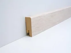 B.S. Bauprogramm Clip-Sockelleiste 250 cm 50 x 18 mm Eiche crema