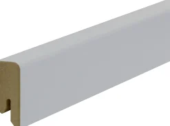 B.S. Bauprogramm Clip-Sockelleiste 250 cm 40 x 17 mm Bllütenweiß
