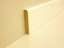 B.S. Bauprogramm Sockelleiste 260 cm 58 x 10 mm Weiß hochglanz