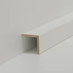B.S. Bauprogramm Winkelleiste 250 cm 40 x 40 mm weiß