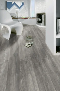 Classen Laminat 7 mm 4V 128,6 x 19,4 cm 7 mm Kiefer grau