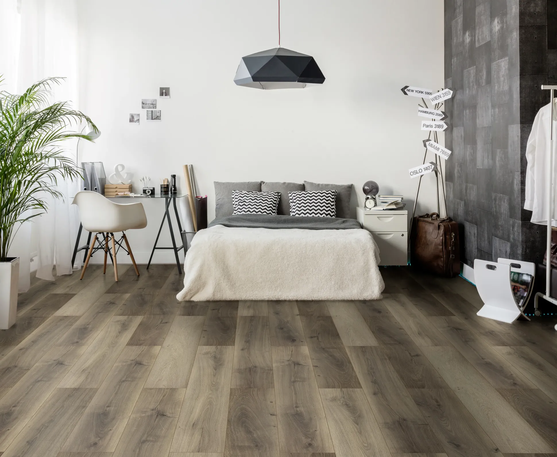 Classen Laminat Megaloc Aquaprotect 128,5 x 19,2 cm 8 mm Eiche braun mix