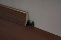 Classen Leistenclip für Sockelleiste 30 Stück mit Schrauben und Dübel