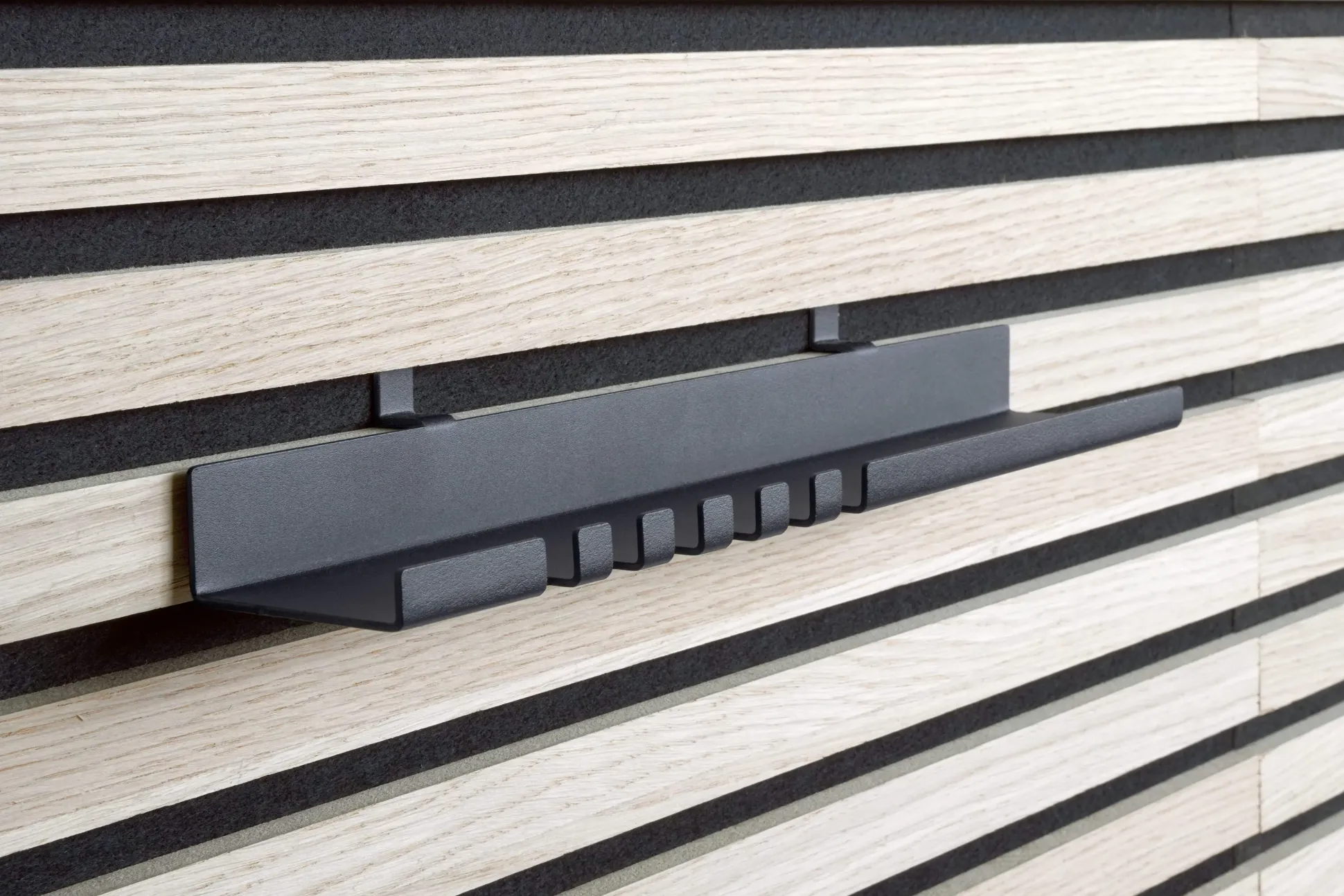 Dolle Schlüsselablage für Akustikpaneele 30 x 6 x 4,4 cm schwarz