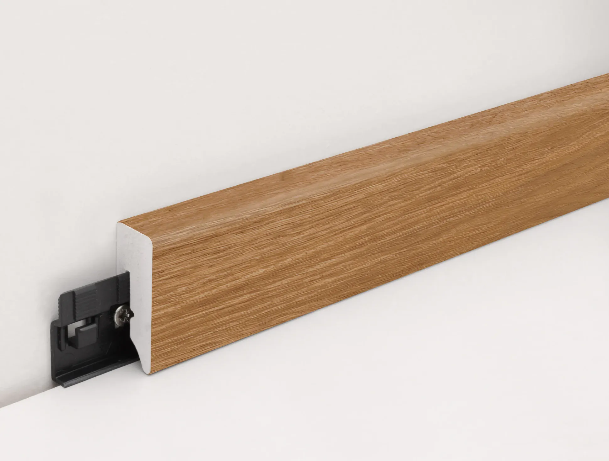 FN Neuhofer Fußleiste 240 cm 38,5 x 15 mm Eiche ambiance foliert