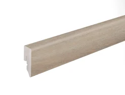 FN Neuhofer Fußleiste 240 cm 38,5 x 15 mm Eiche natur foliert