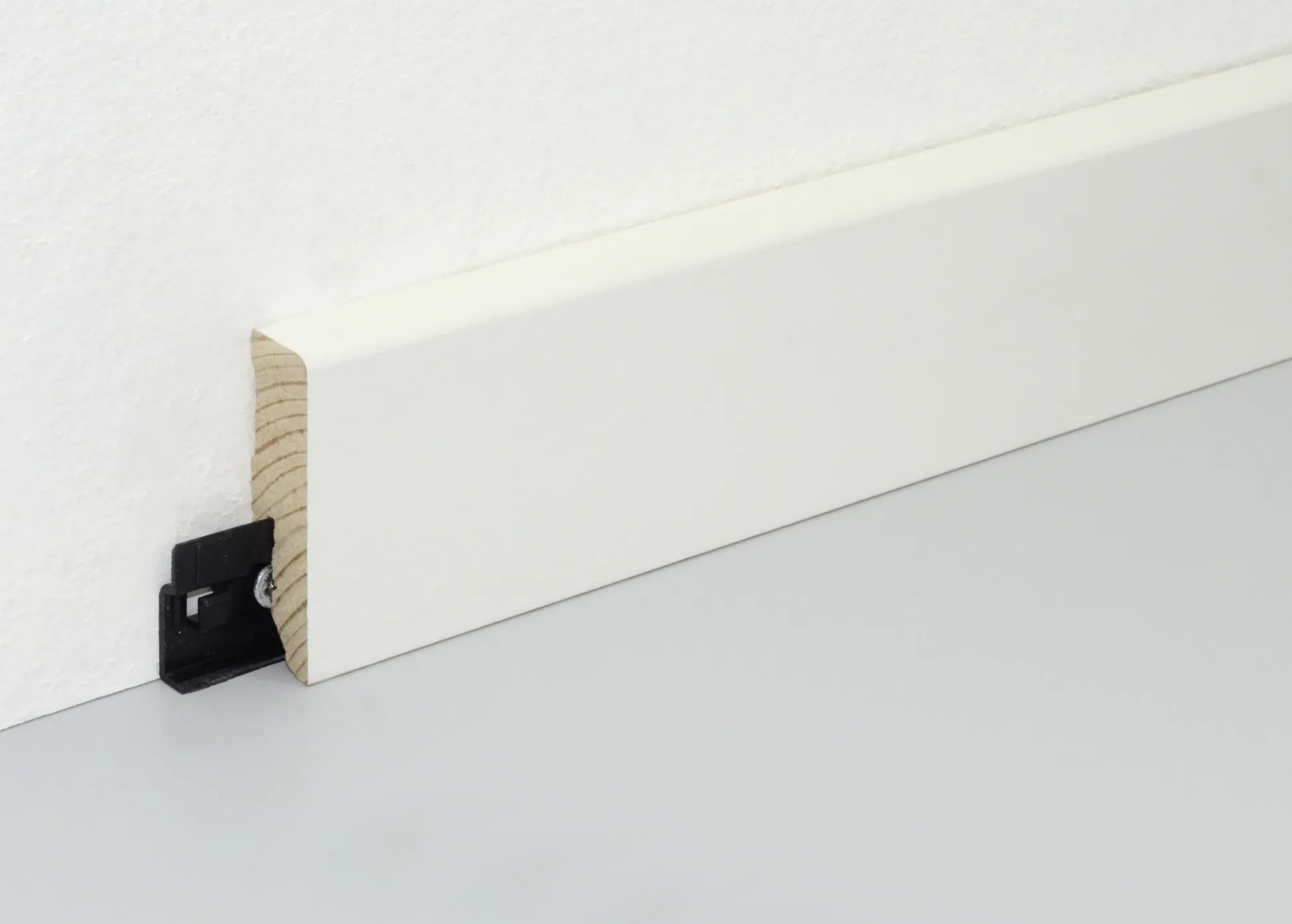 FN Neuhofer Sockelleiste Eckig 240 cm 58 x 16 mm Fichte oder Kiefer