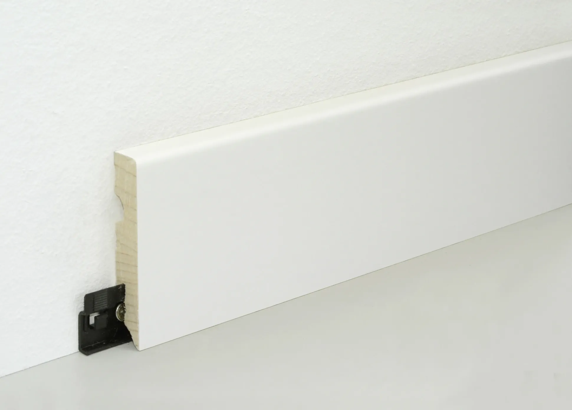 FN Neuhofer Sockelleiste Eckig 250 cm 80 x 15 mm Fichte oder Kiefer