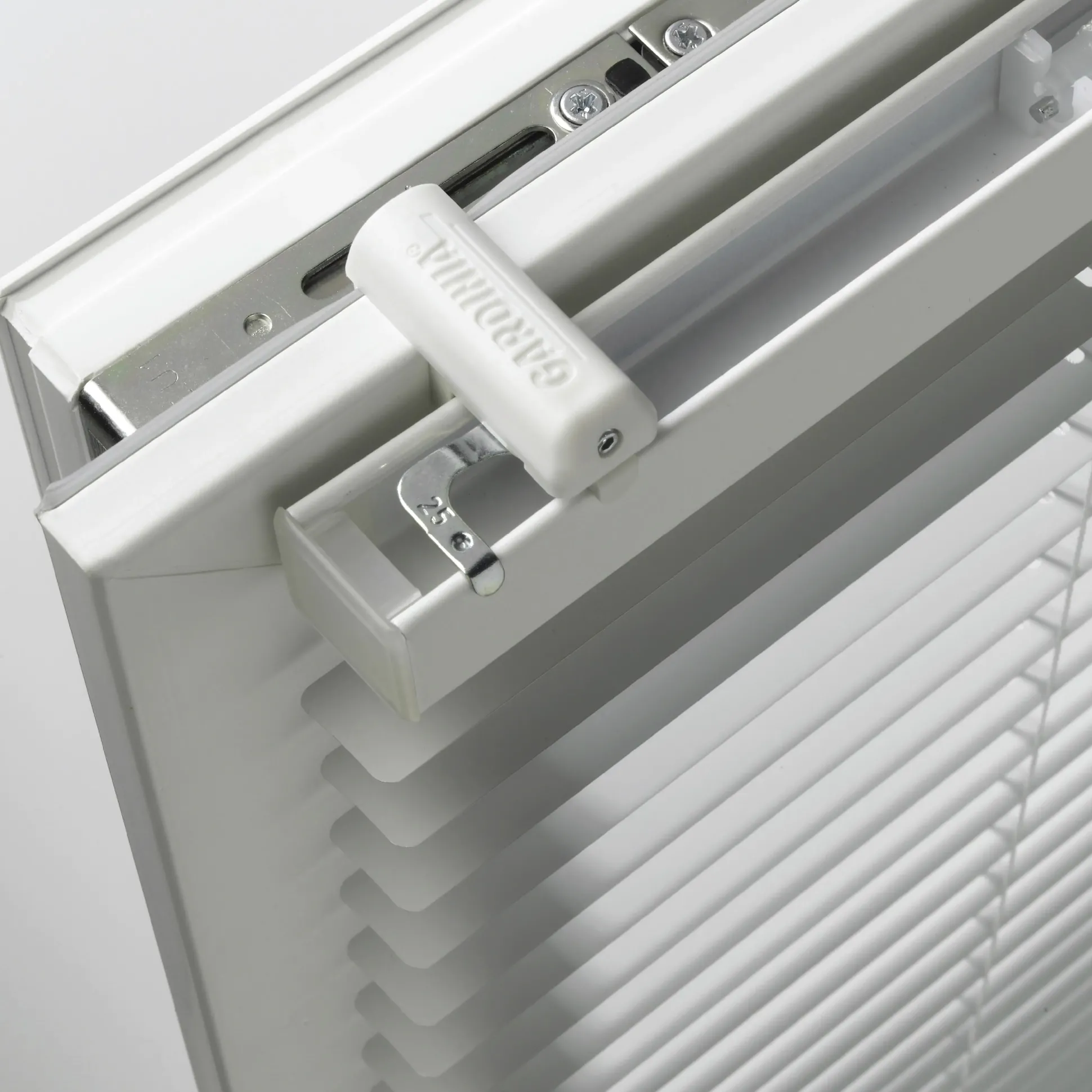 Gardinia Klemmträger für Aluminium-Jalousien weiß, Metall, 2 Stück