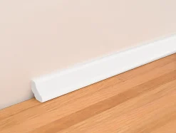 Neuhofer Fußleiste 240 cm x 16 x 16 mm weiß