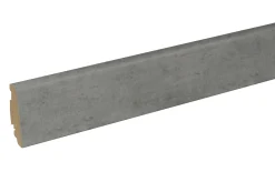 Neuhofer Fußleiste 240 cm x 58 x 19 mm eiche