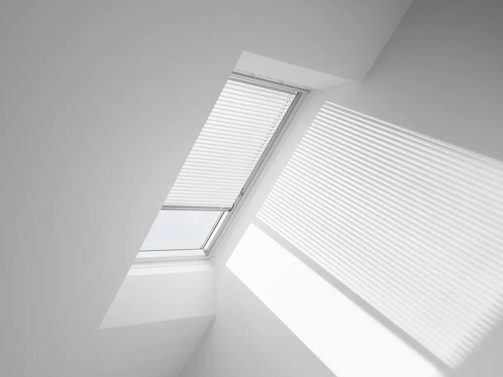 VELUX Jalousie manuell PAL M08 7001S weiß